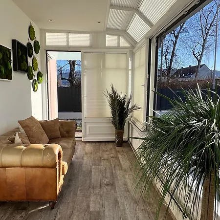 Klagenfurt Living 85 *