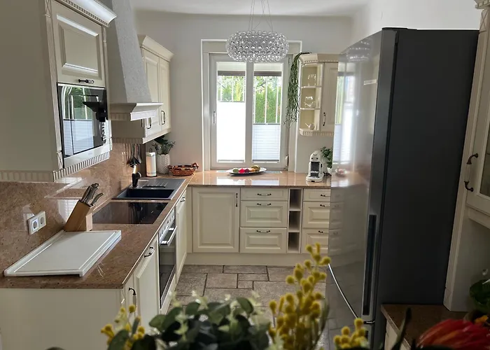 Apartment Klagenfurt Living 85 *