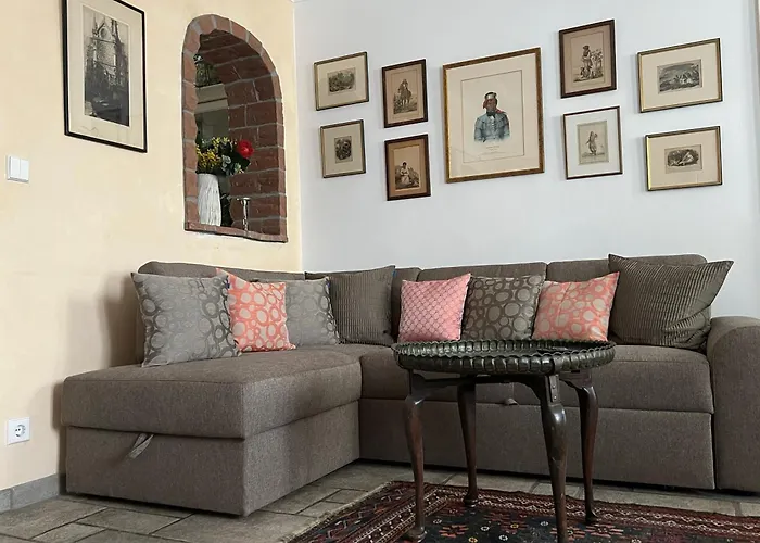 Klagenfurt Living 85 *